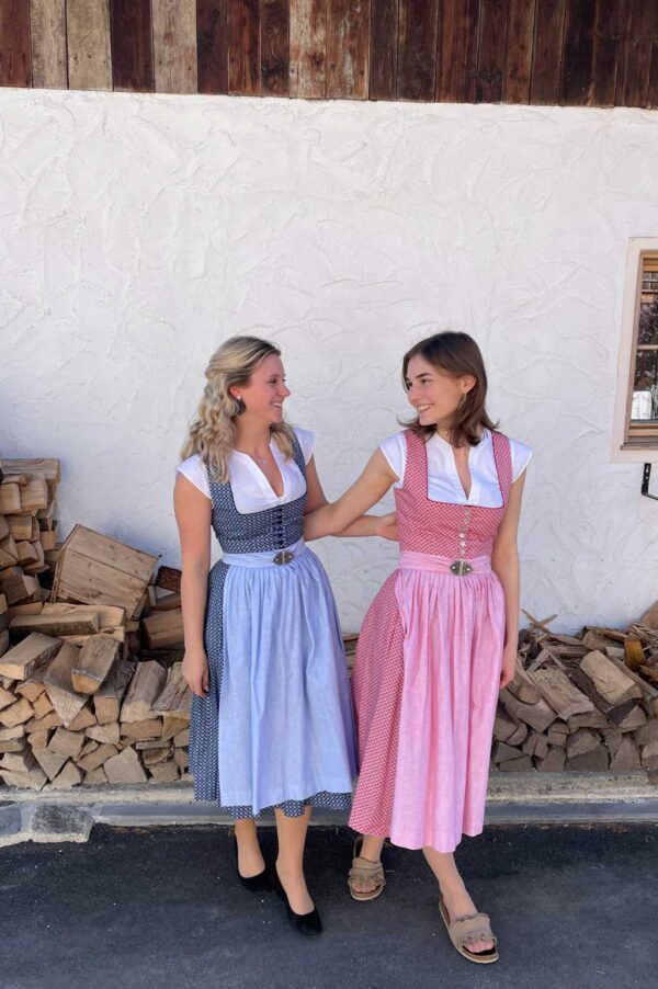 Dirndl "Silvia" Marineblau und Koralle